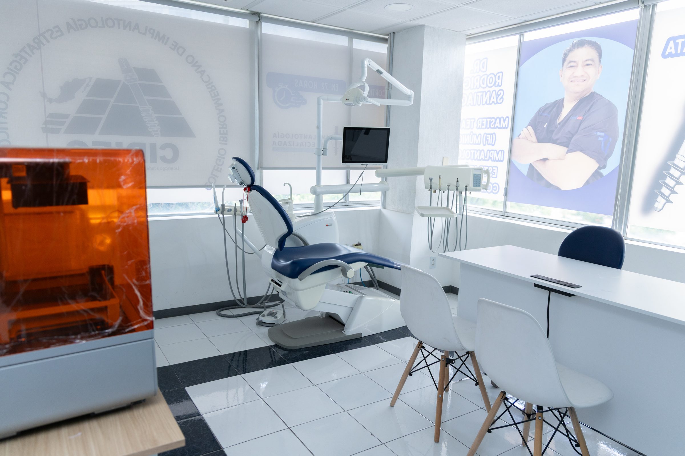 Interior de la Clínica Dental de Especialidades Odontológicas